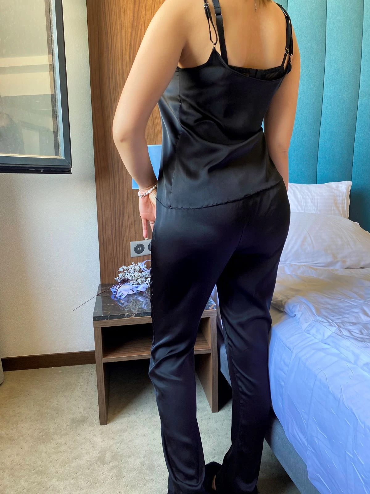 Ensemble Bustier Pantalon Soyeux SECRET 2 Ensemble Bustier Pantalon Soyeux SECRET – Image 2