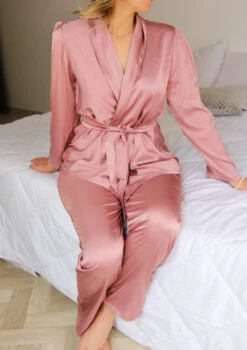 Pyjama Bois De Rose, Cache-coeur DIANA