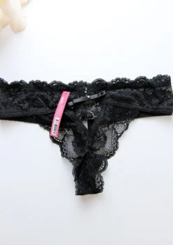 Thong En Dentelle Noir COQUETTE