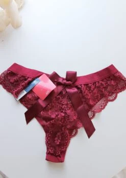 Thong En Dentelle Bordeaux OPAL