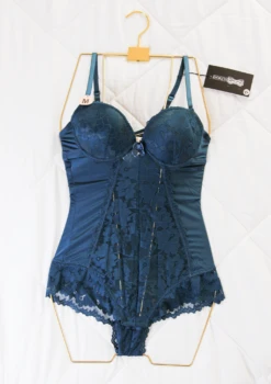 Body Rembourré Bleu En Dentelle AZURY