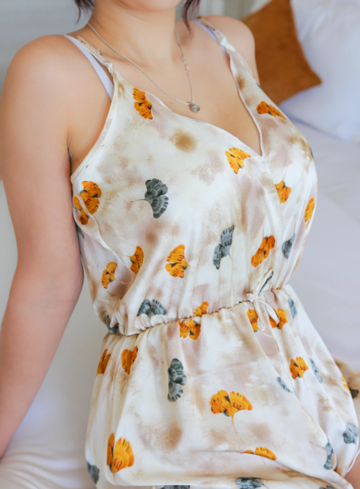 Combinaison Soyeuse Fleurie SOPHY 2 Combinaison Soyeuse Fleurie SOPHY – Image 2