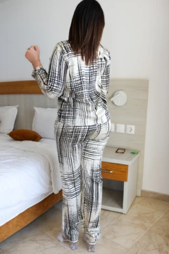 Pyjama En Soie Imprimé INCEPTION -Doress IMG 5181 1 1