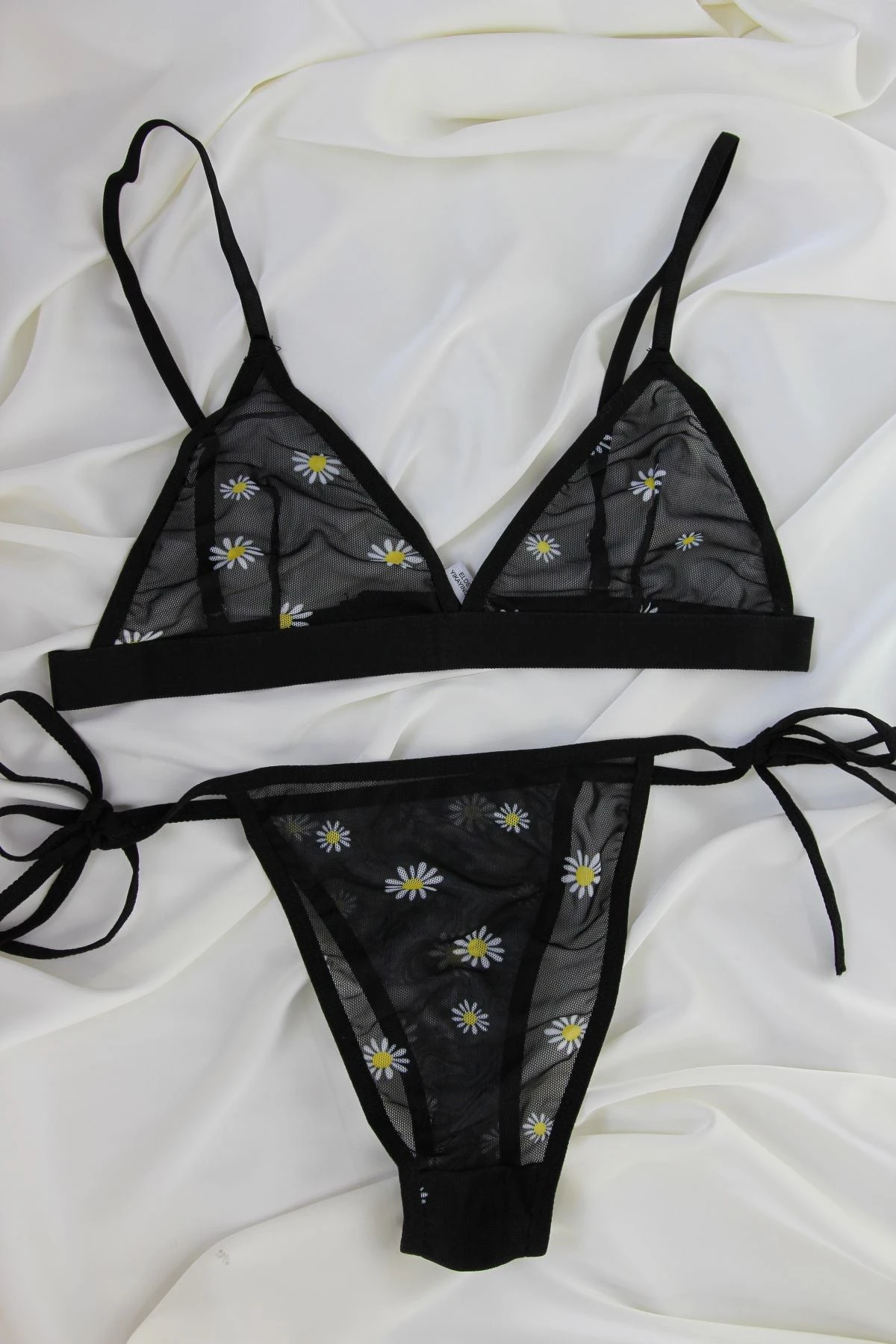 Ensemble Soutien-gorge Fleuri Noir PETAL 2 Ensemble Soutien-gorge Fleuri Noir PETAL – Image 2