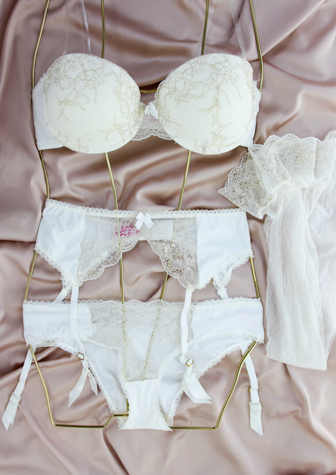 Ensemble Bridal Blanc 4 Pièces JOVIAL 1 Ensemble Bridal Blanc 4 Pièces JOVIAL