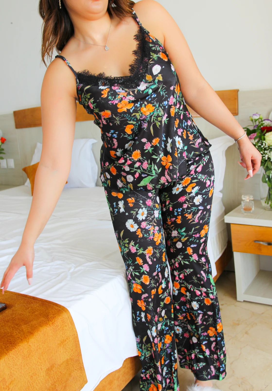 Ensemble Bustier Pantalon Noir RADIANCE 3 Ensemble Bustier Pantalon Noir RADIANCE – Image 3